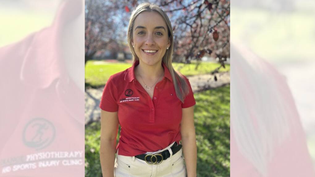 Newest part-time employee at Orange Physiotherapy and Sports Injury Clinic, Isobelle pictured Offord at Robertson Park. Picture by Carmel Holly.