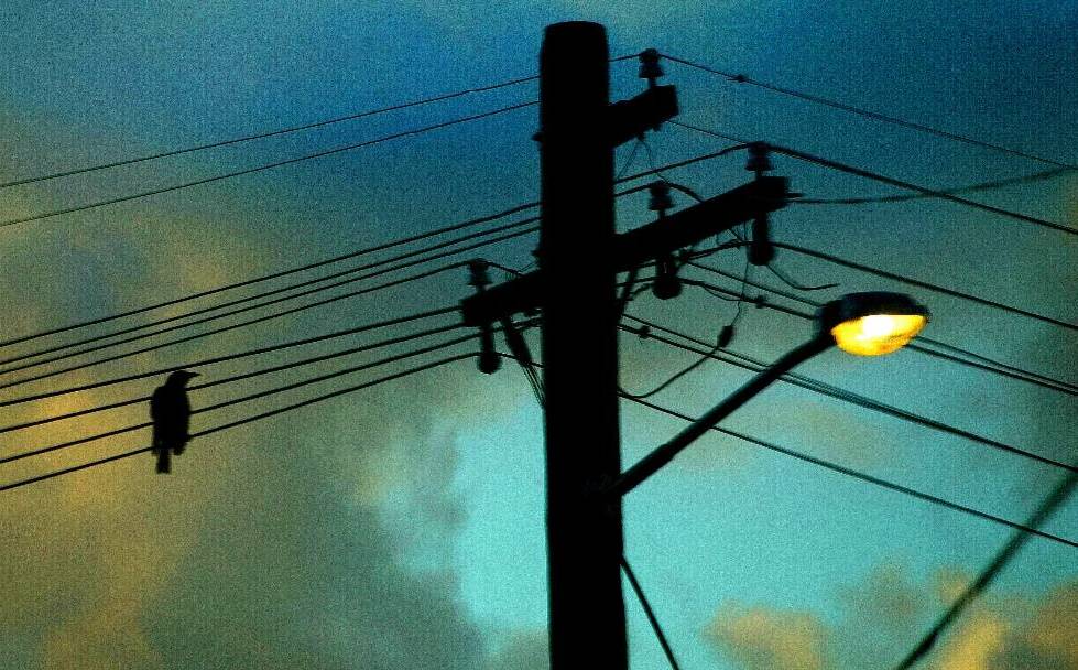 ON THE BLINK: Do you know of any broekn or blinking streetlights in Orange? Photo: FILE PHOTO