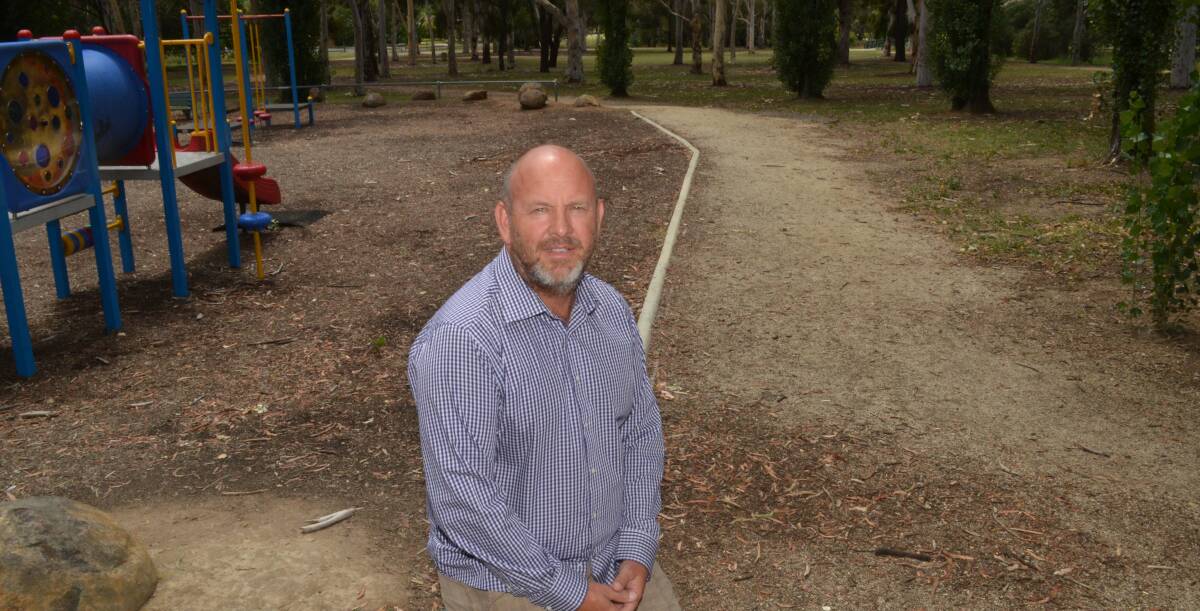 SAFETY FIRST: Councillor Jason Hamling has welcomed moves to improve lighting around Elephant and Moulder parks. Photo: DANIELLE CETINSKI 0108dcelephant2