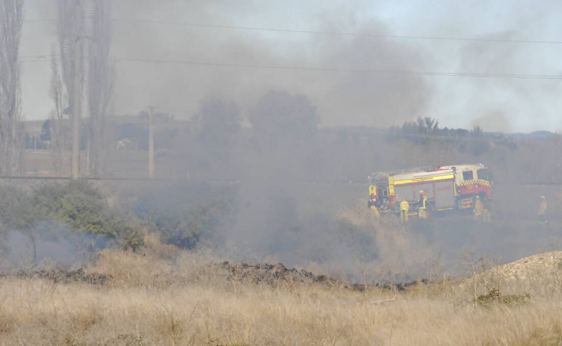 HOT DAYS AHEAD: Firefighters will be hoping for a quiet bushfire season, but rain is hampering their efforts to prepare. Photo: WESTERN ADVOCATE
