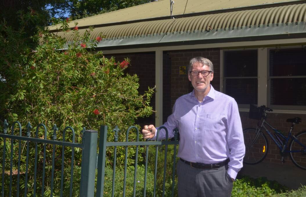 EARLY ADOPTER: Gordon Muir was one
of the first people in Orange to rent out his
house via Airbnb. Photo: DAVID FITZSIMONS
