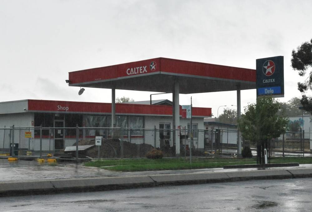 CLOSED: The Caltex depot in Byng Street. Photo: JUDE KEOGH