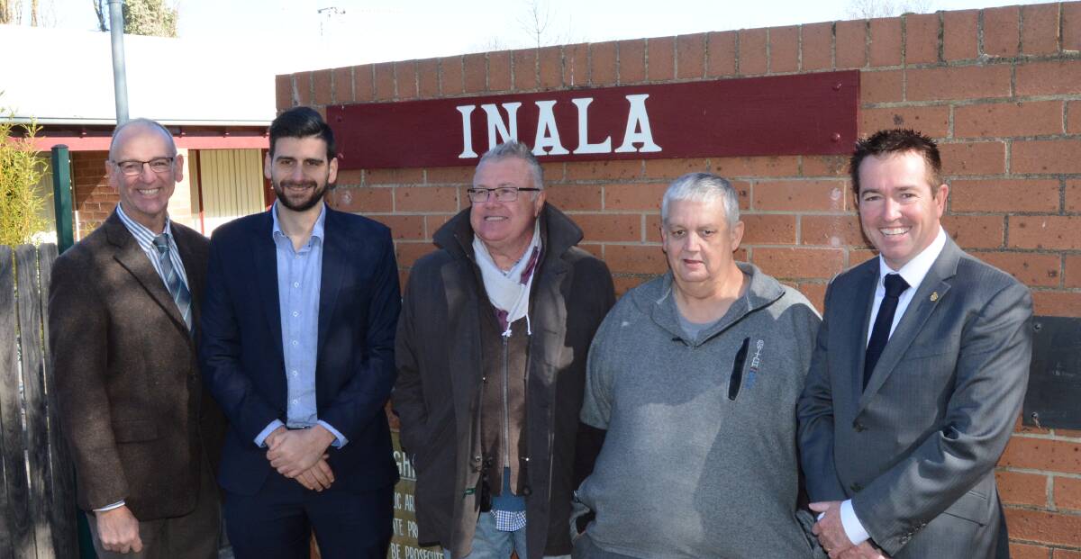 UNIT SALE: Blayney mayor Scott Ferguson, Andrew Pansini from Housing Plus, Russell Keogh, Les Steele, and Member for Bathurst Paul Toole. Photo: MARK LOGAN