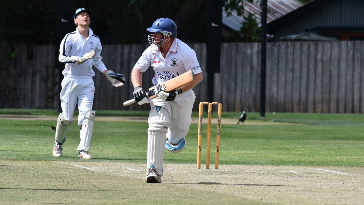 All the action from Kinross Main Oval on Saturday, photos by JUDE KEOGH
