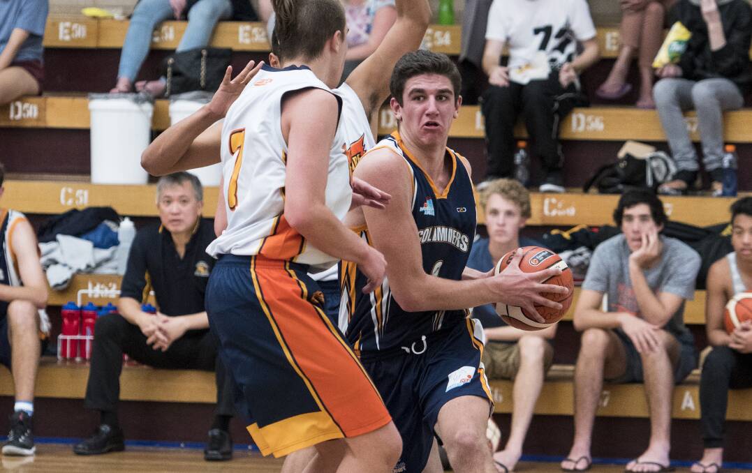 CRUCIAL: Matt Gray dropped 24 points as his Bathurst Goldminers booked a home semi-final meeting with St George. Photo: PHIL BLATCH