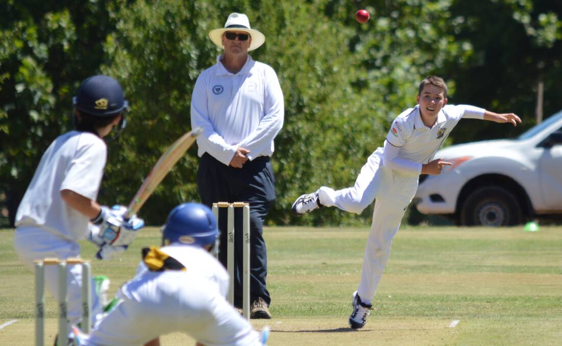 TWEAKER: Normally regarded as a batsman, Blake Weymouth rolled his arm over for Orange at last week's Western NSW Under-15 Carnival. Photo: MATTHEW FINDLAY