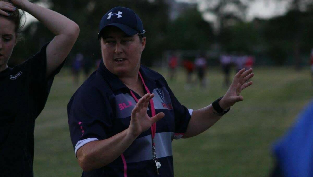 DIRECTING TRAFFIC: Alana Thomas steers her Victorian side around. Photo: VICTORIA RUGBY UNION