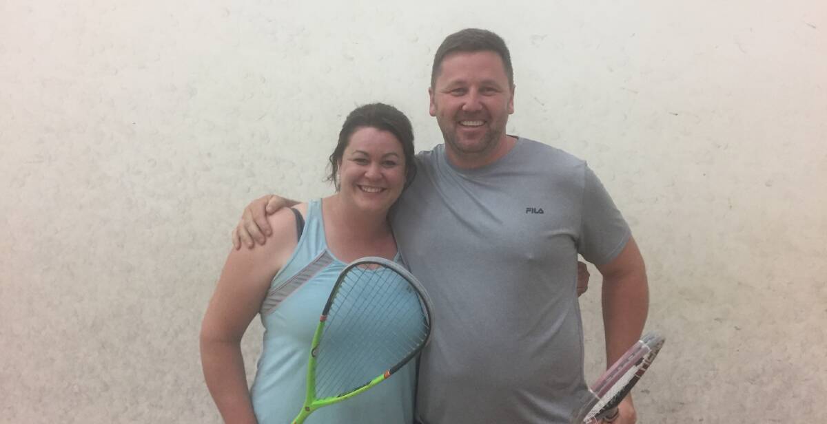 BIG WIN: Scott Baker (right) kept Belinda Thurtell's (left) season from hell going on Wednesday night, winning their clash comfortably in three games. Photo: CONTRIBUTED