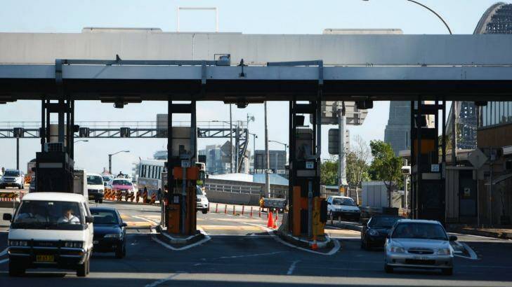 Double up: motorists face paying Harbour Bridge tolls in both directions. Photo: James Brickwood
