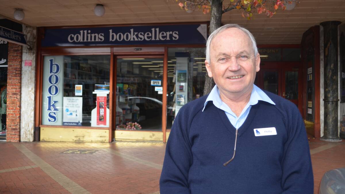 NO CHANGE: Collins Booksellers Orange owner Phillip Schwebel believes a median strip in Summer Street would be devastating for his business. Photo: LUKE SCHUYLER 0602lscollins
