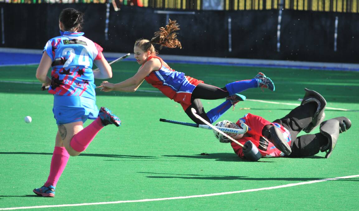 All the action from Saturday's women's Premier League Hockey clast at Orange Hockey Centre