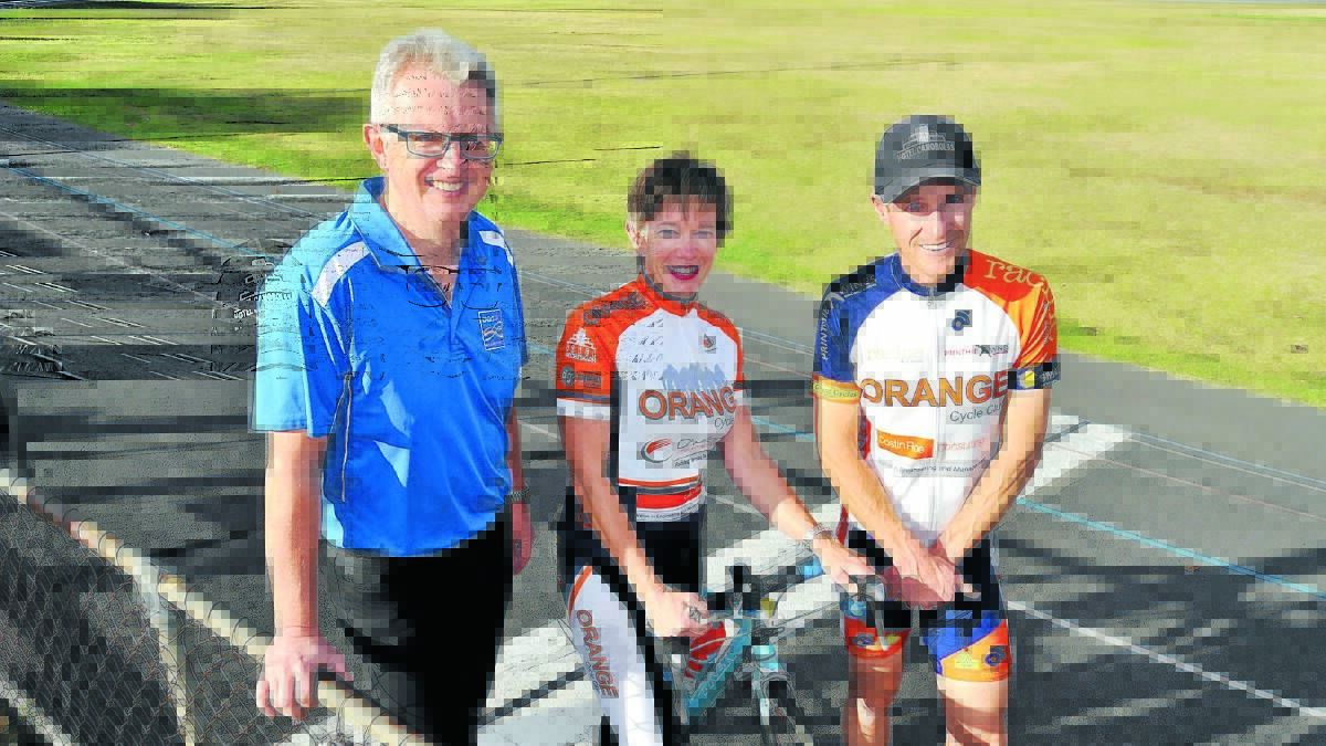 MASTERS: Ray Dally, Gina Browne and Adam Williams will all ride in this weekend’s NSW Masters road race that will attract over 1000 visitors to Molong and Orange. Photo: JUDE KEOGH                        0428jkcycle1
