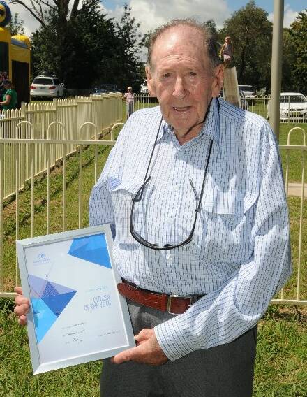 LONG SERVICE: Garry Lindfield is Borenore's Citizen of the Year.
Photo: JUDE KEOGH 0126cabonne19