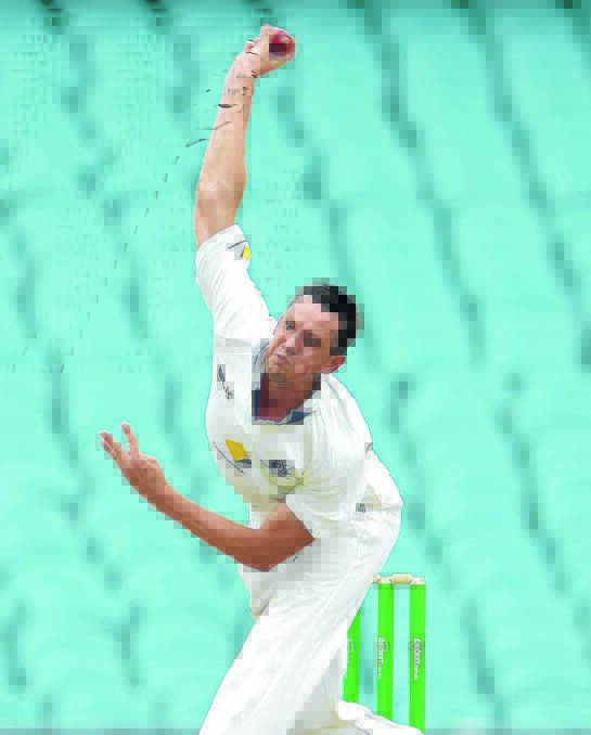 IN THE MIX: Former Kinross and Orange quick Chris Tremain snared four wickets against Western Australia in Victoria's Sheffield Shield win. Photo: GETTY IMAGES