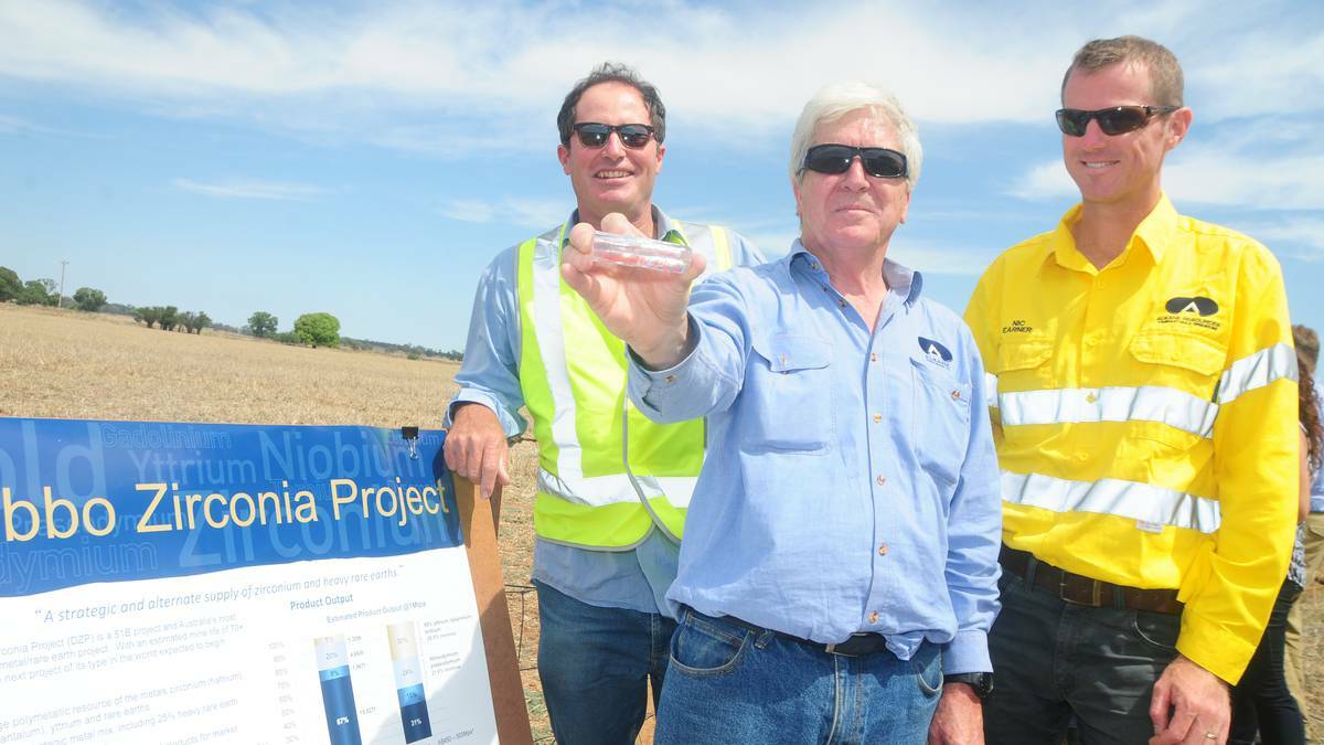 DUBBO: Mike Sutherland, Ian Chalmers and Nic Earner at the Dubbo Zirconia Project. Photo: JOSH HEARD 