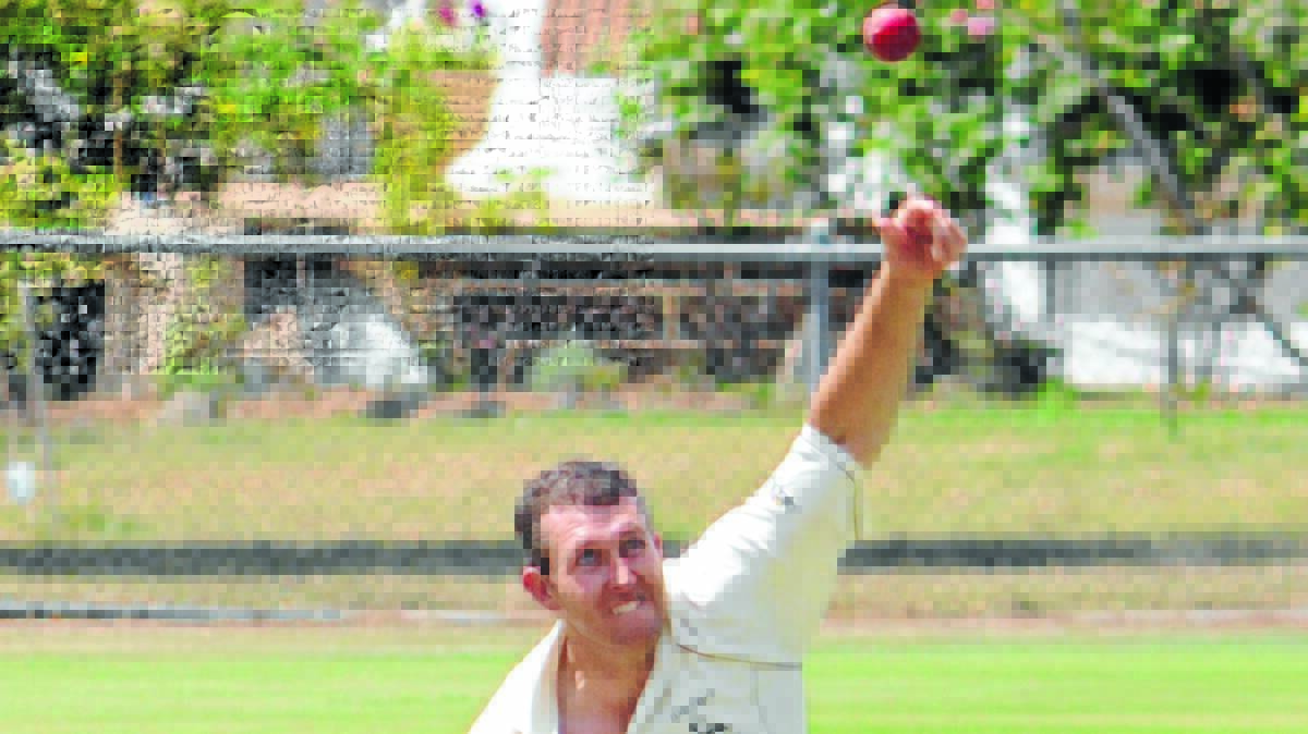 VITAL: Orange City vice captain Lincoln Duncan labelled the eternally consistent Brad Wright (pictured) just as important to Cavaliers as their "big guns". 
Photo STEVE GOSCH                                             0201sgcrick2
