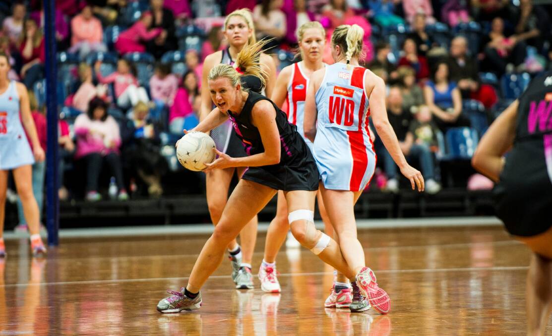 TOUGH GIG: Orange's Mardi Aplin will be helping the Canberra Darters as they aim to finish their Australian Netball League season on a high this weekend.