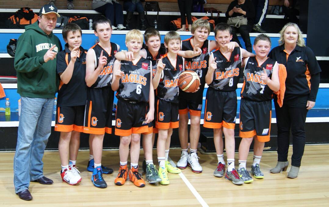 WINNERS: Orange Eagles (from left) Grant Cole (coach), Jayden Baker, Cody Wright, Andrew Gogala, Nathan Lynch, Jayden Zegzula, Zac Simons, Jay Cole, Clary Annis-Brown and Chanelle Annis-Brown. Photo: DUAINE WRIGHT.