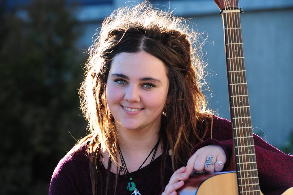 NEW BAND: Musician Haylee Gallagher will team up with Tony Sparkes to perform at the Victoria Hotel tomorrow night. Photo: JUDE KEOGH 0807hayley3
