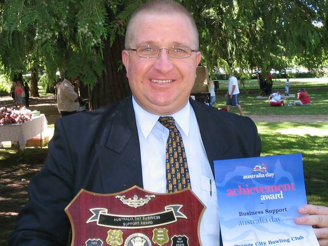 2004: Orange Sport Business Support Award - Orange City Bowling Club, represented by secretary Paul Sills.