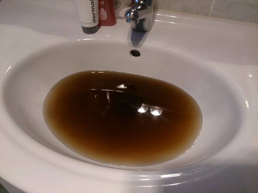 BATHURST: Over the past week Bathurst residents have flooded social media with complaints about dirty water pouring from taps across the city. One reader has described it as the "dirtiest I've ever seen it".