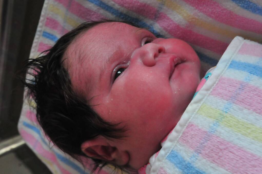 Esther Ivy Lee Fields, daughter of Kelly Flick and Dermott Fields, was born on June 21.
