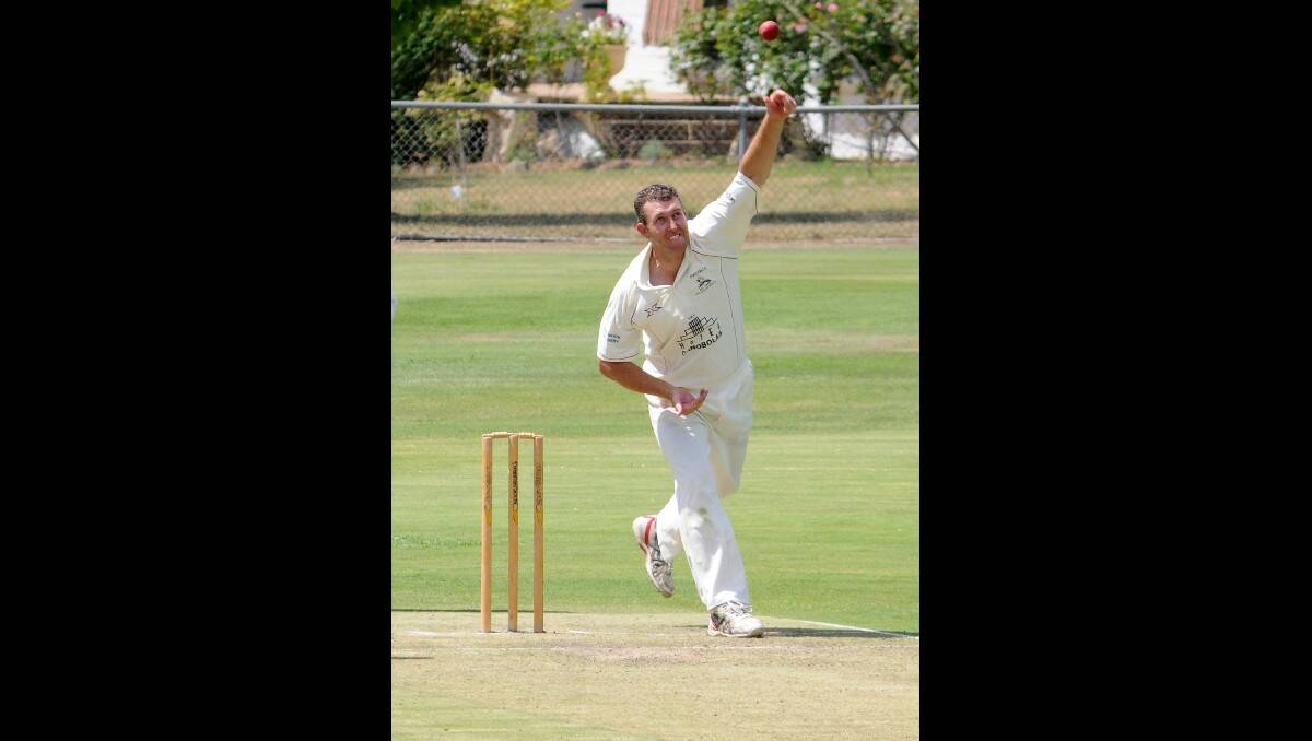 Cavaliers' Brad Wright bowling against Kinross in ODCA first grade action at Riawena Oval on Saturday. Photo: STEVE GOSCH