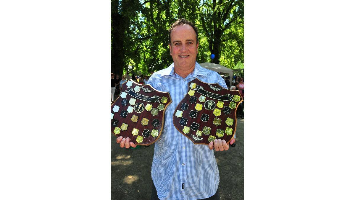 2013: Orange Sporting Organisation of the Year - Orange District Junior Cricket Association, represented by Steve Ryan; and the Orange Business Support Award - Waratahs Sport Club, represented by Steve Ryan.