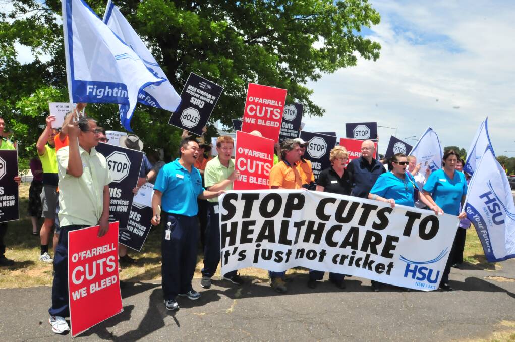 PROTEST: Orange Hospital workers show their opinion. Photo: JUDE KEOGH