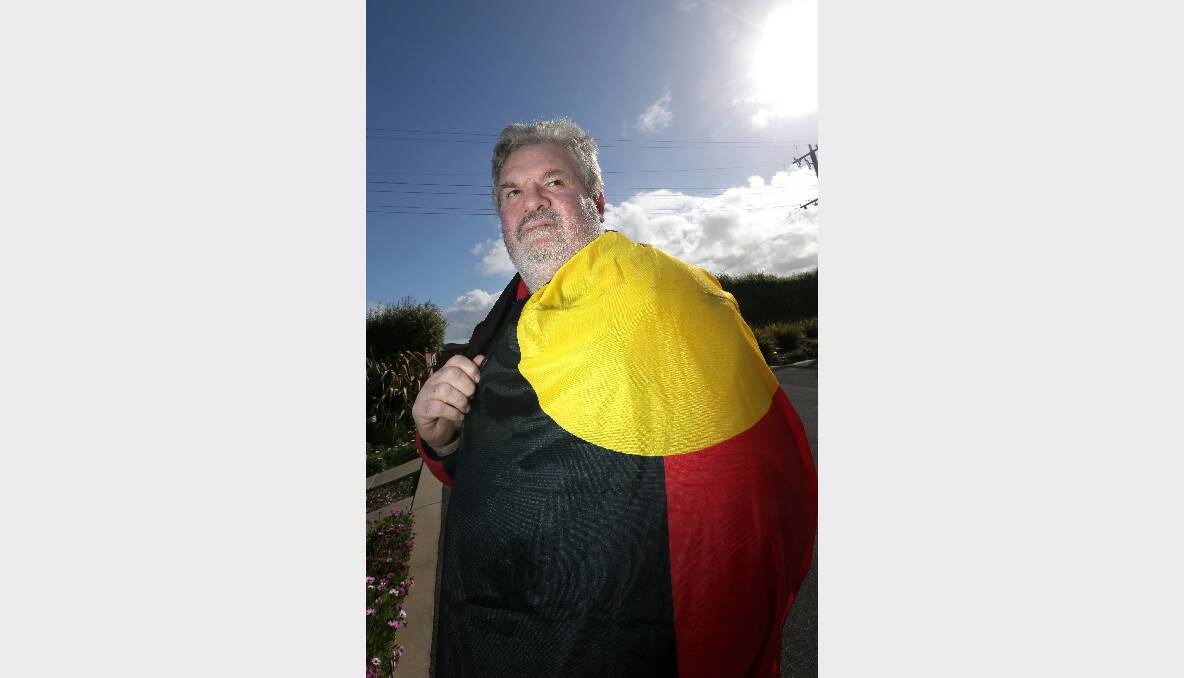Framlingham elder Geoff Clark said there shouldn't be fuss about boxer Damien Hooper wearing the indigenous flag at the Olympics.