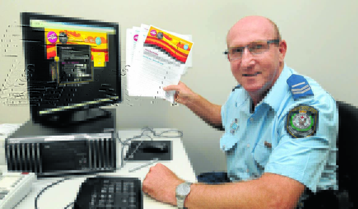 SAFE PARTYING: Senior Constable Greg Treavors is urging people to use the MyNite website to ensure their parties don’t get out of hand. Photo: STEVE GOSCH                                                                                           1224sgparty1