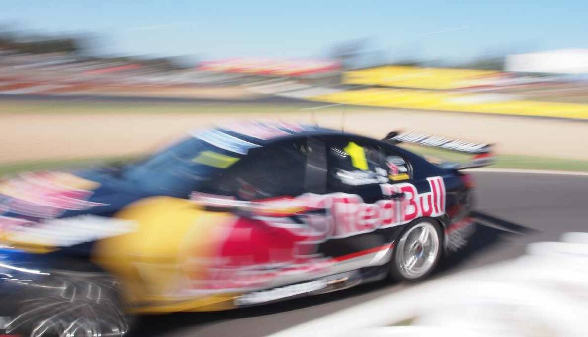 Fans, drivers and cars, all the action from the 2013 Bathurst 1000. Photo: Zenio Lapka