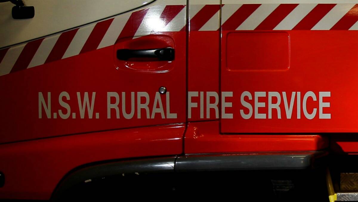 Rural Fire Service say Clifton Grove residents must fire proof their properties. 