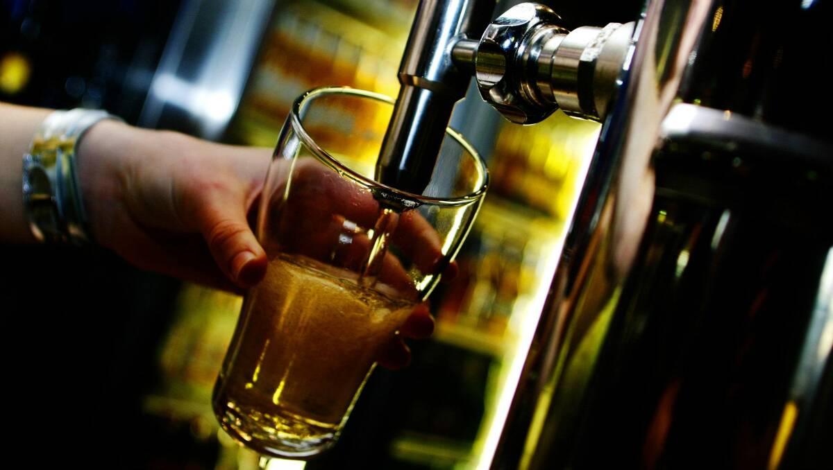 A report recently released by the Western New South Wales Local Health District (WNSW LHD) found 7.7 per cent of the population were consuming alcohol at levels considered to be at risk to their health.