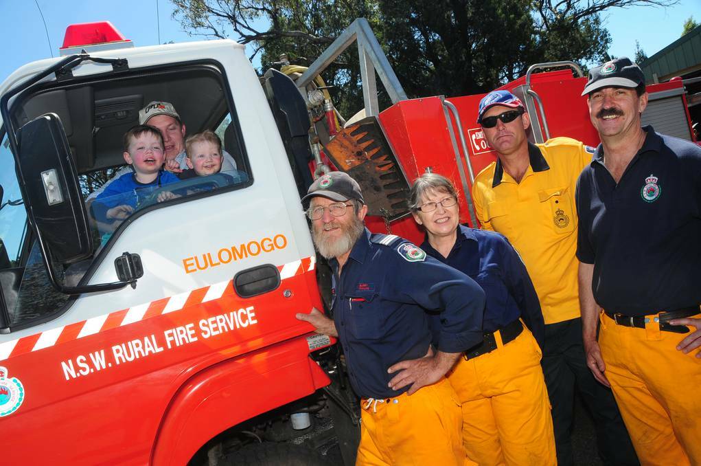 DUBBO: Orana NSW Rural Fire Service held their annual open day on the eve of bush fire danger period. Pictured - Charlie Callenward, Dave Cullenward & Andy Cullenward explore how firefighters Barry Whalan, Lyn Whalan, Gordon Cowen & Trevor Munro work Photo: JOSH