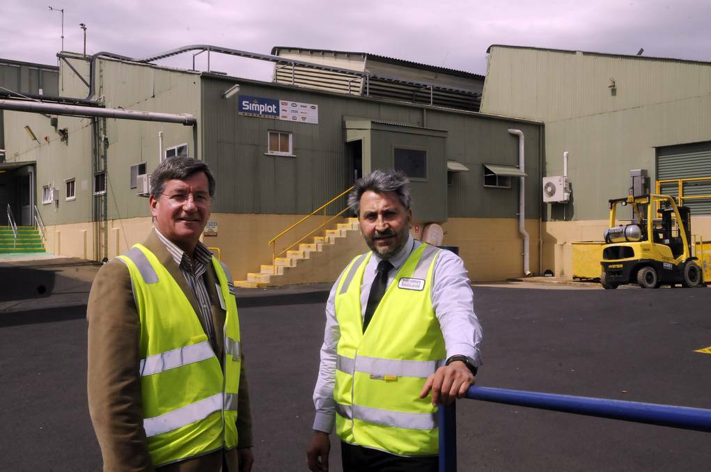 Bathurst mayor Gary Rush and local Simplot plant manager Dr Silvio Tenci have forged an ongoing relationship after council resolved to fund water infrastructure improvements at the plant. Photo: PHILL MURRAY 