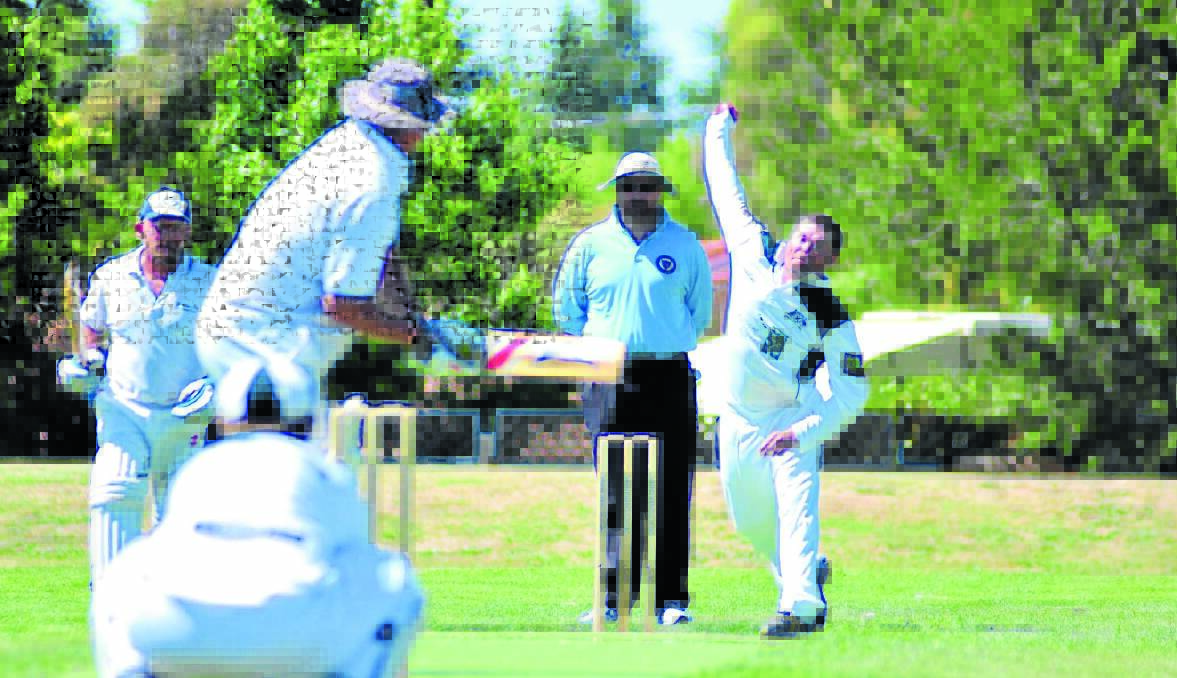 OLD-TIMER: Orange City's veteran medium-pace bowler Andrew Rutledge lets one rip in his side's loss to Gladstone.  Photo: JUDE KEOGH 1207maxcrick3