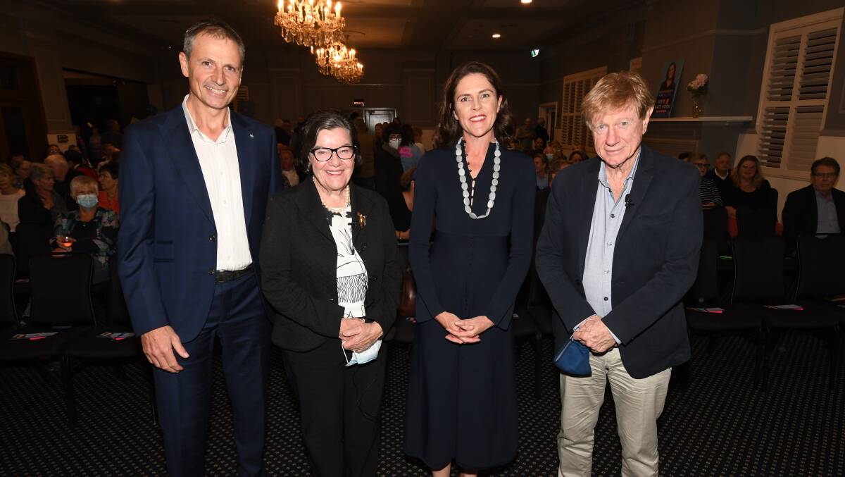 Host Ashley Bland, former member for Indi Cathy McGowan, candidate for Calare Kate Hook and veteran journalist Kerry O'Brien at Wednesday evening's Pollies in the Pub. Photo JUDE KEOGH