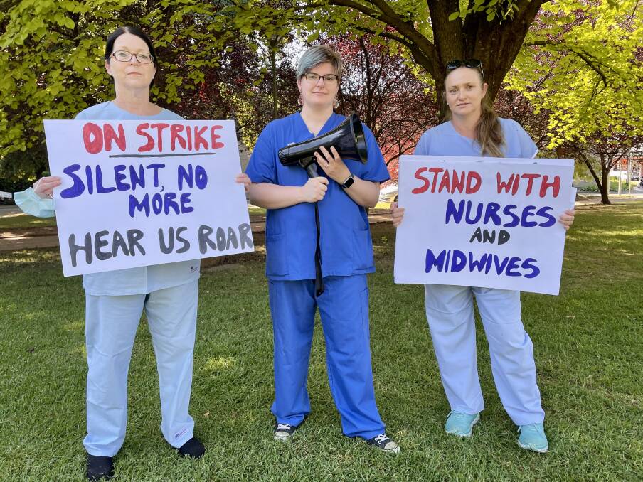 TAKING ACTION: Perioperative nurses at Orange Base Hospital, Julie Dolton, Grace Langlands and Lesa Beuzeville say nurses are overtired and overworked. Photo: EMILY GOBOURG.