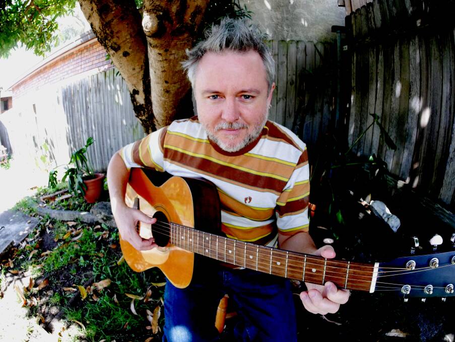 MOLONG BOUND: Singer and songwriter, Darren Cross will perform at the LongMo's pre-reno launch. Photo: CONTRIBUTED.