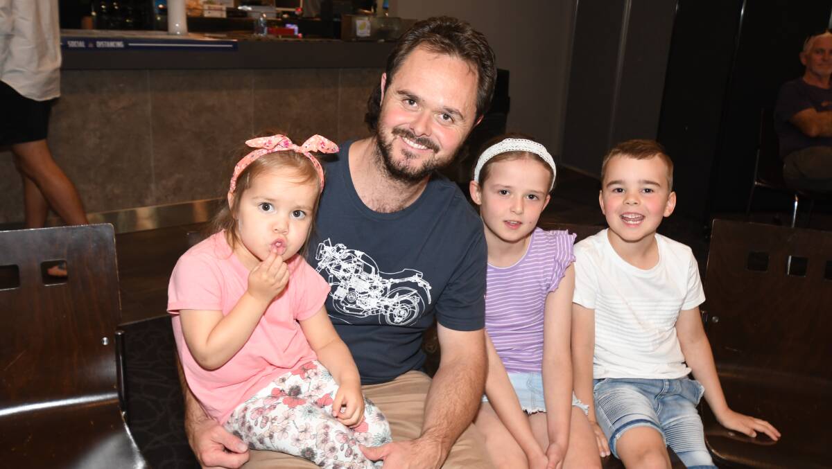 Three of four Evans' kids with their dad, Aria, Clint (father), Zara and Chad Evans at the Waratahs Sports Club in Orange back in 2022. Picture by Jude Keogh.