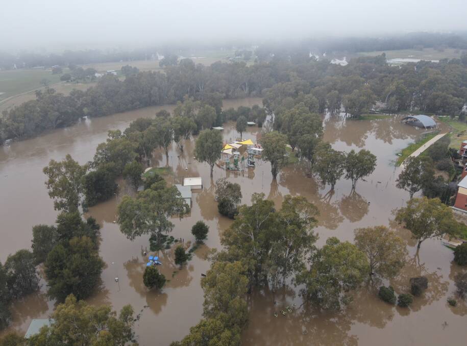 Aerial images of the flooded Murrumbidgee River. Pictures: FRNSW Wagga