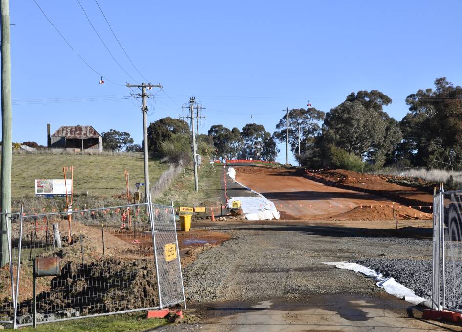Southern Feeder Road works in Orange. Pictures by Carla Freedman 