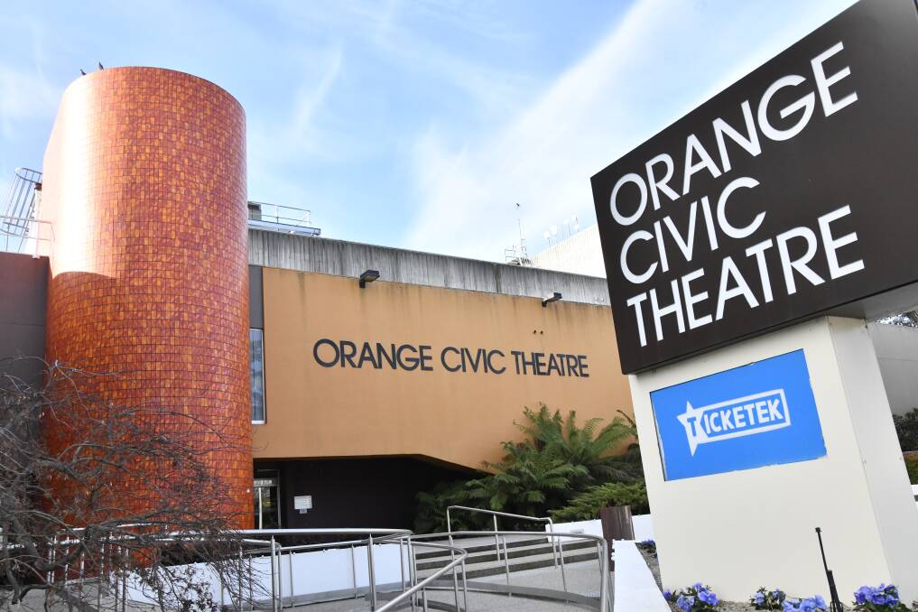 'Dancing with bees' clock by Zanny Begg will be installed on the orange tiling of the Orange Civic Theatre. Picture by Carla Freedman 