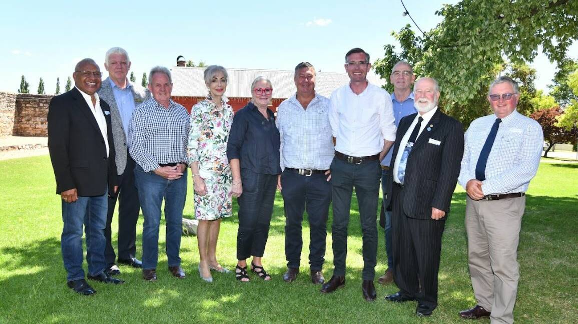 Premier Dominic Perrottet with Mayors from across the Central West in Molong, Tuesday. Picture by Carla Freedman. 