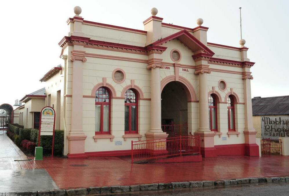 WHERE IT ALL HAPPENS: Cabonne Council's chambers and offices in Molong.