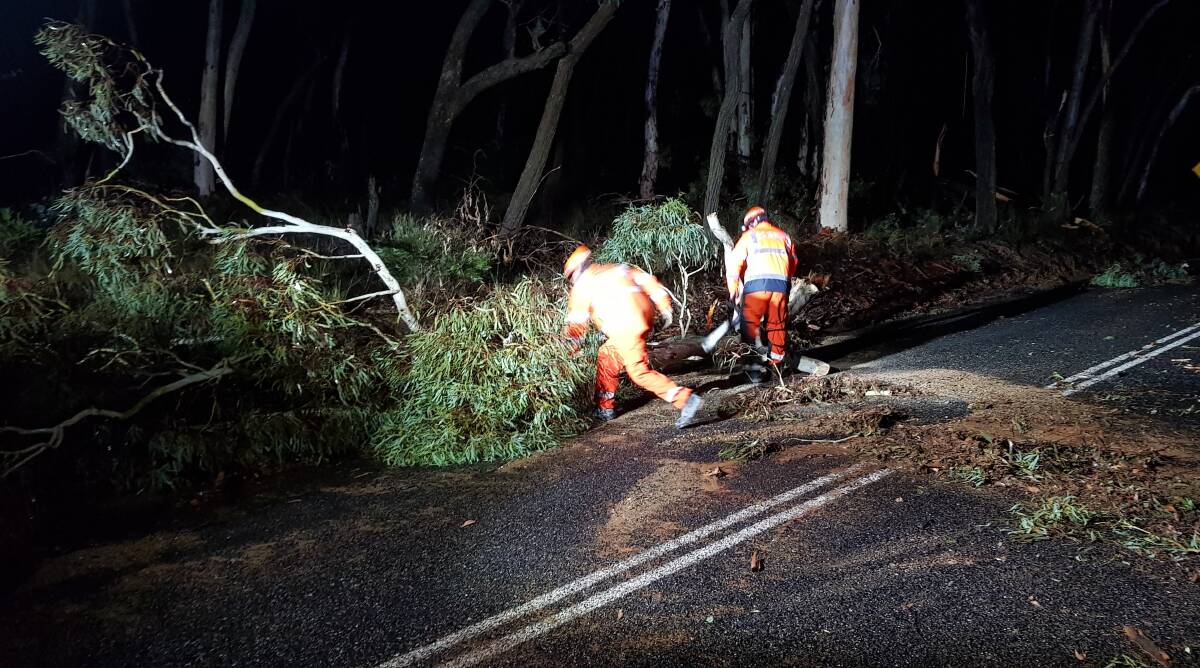 Images of the task facing SES and Cabonne council crews on Thursday night