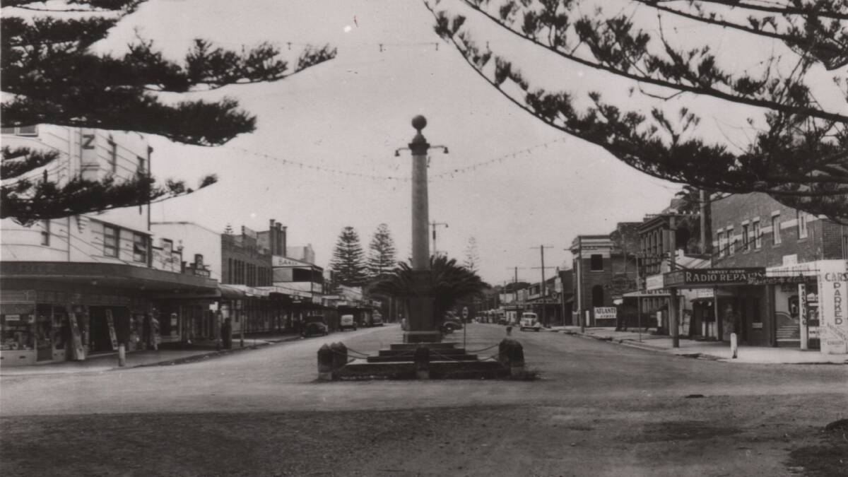 BACK IN THE DAY: The Port Macquarie cenotaph in 1945. Photo: Port Macquarie Museum