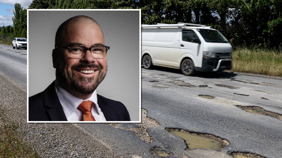 Australian Automobile Association chief executive Michael Bradley, inset, wants information on national road quality published. Pictures by Sitthixay Ditthavong, supplied