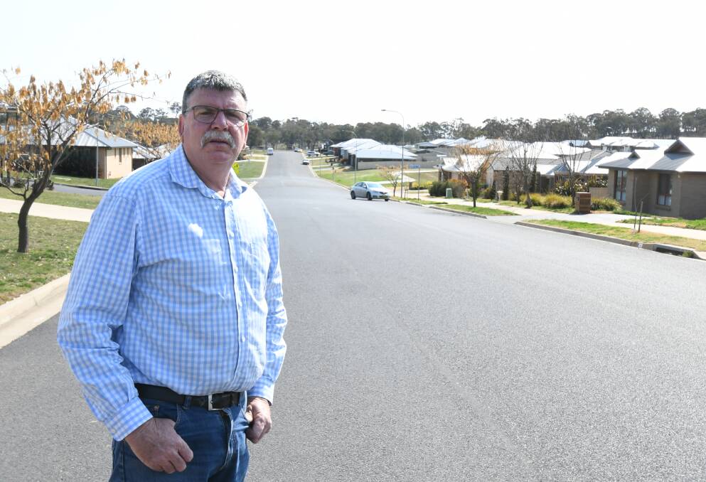 POSITIVE START: Councillor Glenn Taylor has welcomed plans to paint double lines along William Maker Drive to slow traffic. Photo: CARLA FREEDMAN 0911cfwilliammaker7